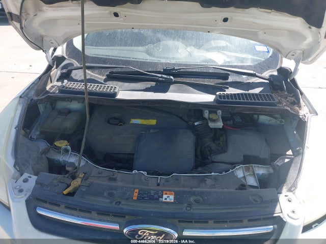 1FMCU0GX7GUA24802 Ford ESCAPE SE