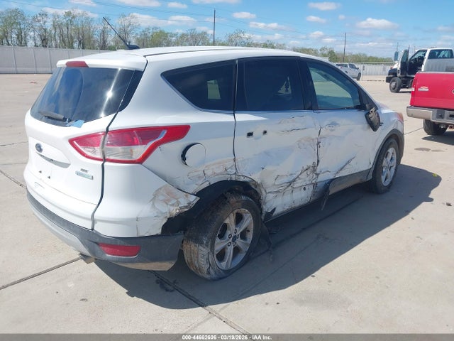1FMCU0GX7GUA24802 Ford ESCAPE SE