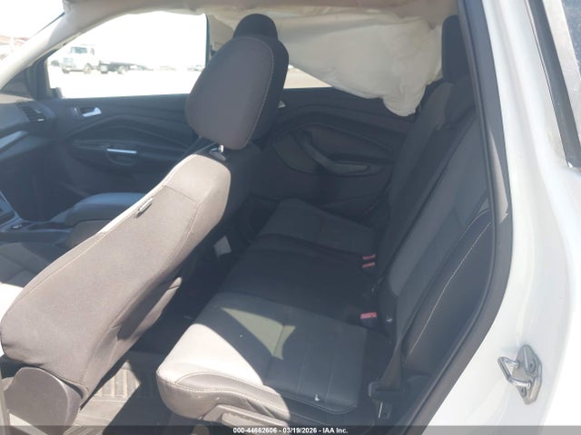 1FMCU0GX7GUA24802 Ford ESCAPE SE