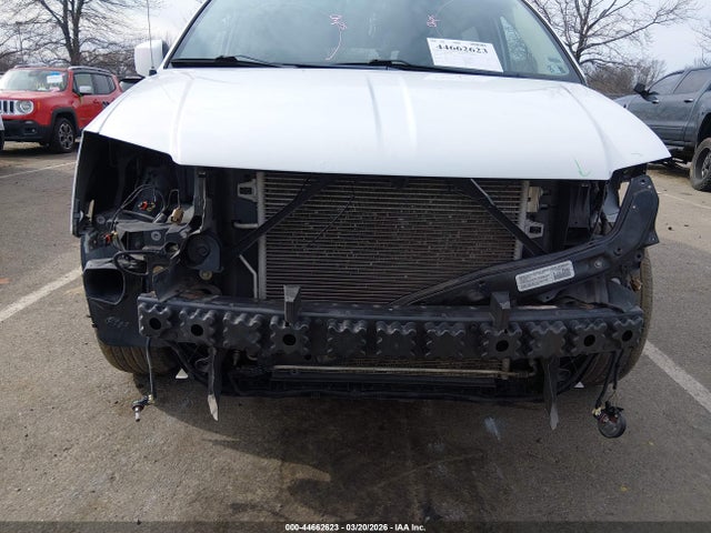 Продажа на аукционе авто 2014 Chrysler Town & Country Touring, vin: 2C4RC1BG3ER399482, номер лота: 44662623