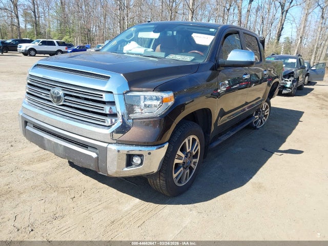 2018 TOYOTA TUNDRA 5TFAY5F10JX726167 Photo 1