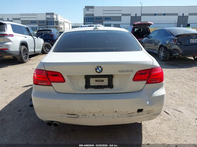 2011 Bmw 328i მანქანა იყიდება აუქციონზე, vin: WBAKE5C59BE755018, აუქციონის ნომერი: 44662649