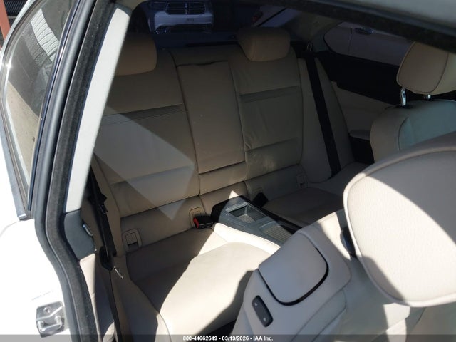 2011 Bmw 328i მანქანა იყიდება აუქციონზე, vin: WBAKE5C59BE755018, აუქციონის ნომერი: 44662649