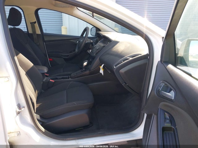 1FADP3F26JL328858 Ford FOCUS SE