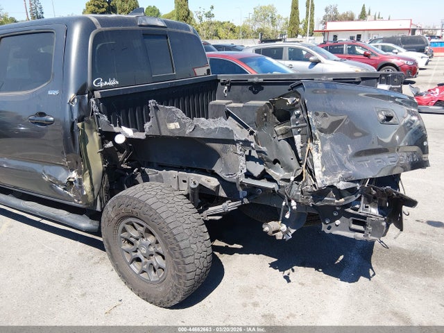 3TMAZ5CN8JM053199 Toyota Tacoma Sr5 V6
