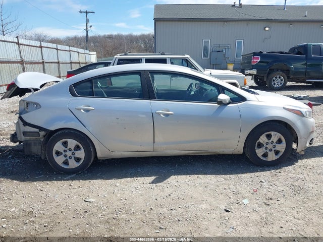 Aukcja sprzedaży 2018 Kia Forte Lx, vin: 3KPFK4A72JE170618, numer aukcji: 44662696