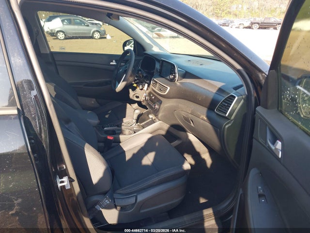 2019 HYUNDAI TUCSON KM8J23A40KU055508 Photo 4