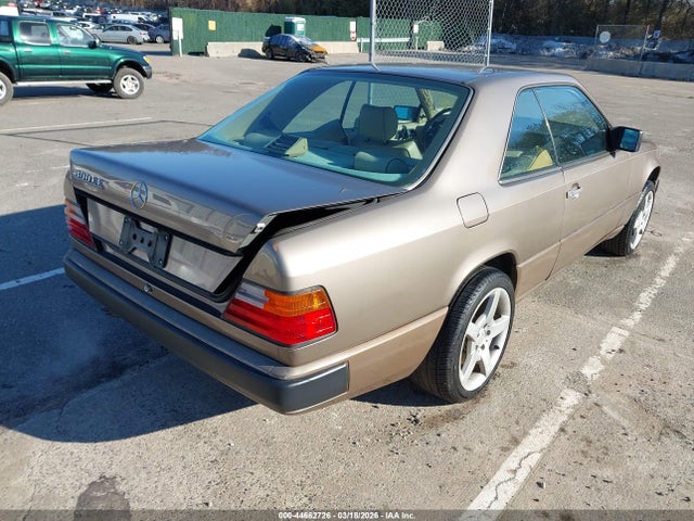 44662726 :رقم المزاد ، WDBEA50D6KA977674 vin ، 1989 Mercedes-benz 300 Ce مزاد بيع