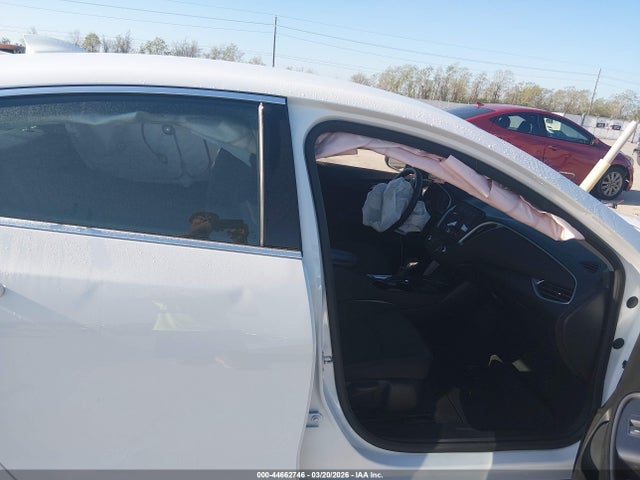 1G1ZD5ST1PF141479 Chevrolet Malibu Fwd 1lt