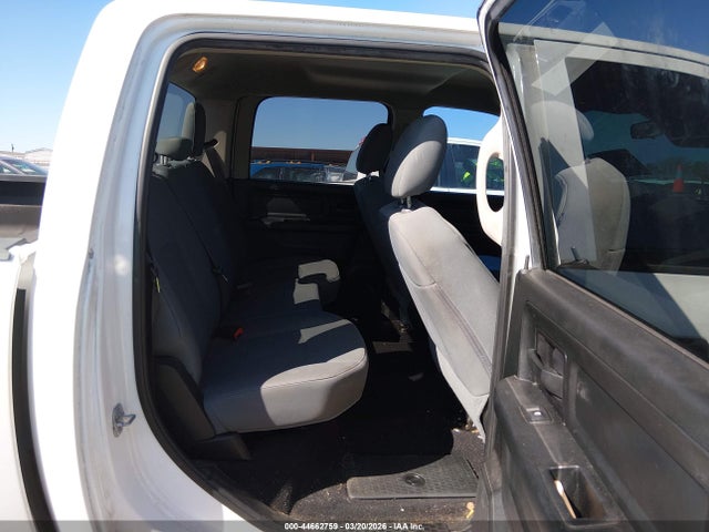 Aukcja sprzedaży 2018 Ram 1500 Express  4x4 5'7 Box, vin: 1C6RR7KG8JS254696, numer aukcji: 44662759