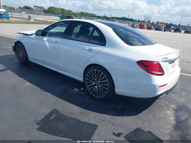 2020 Mercedes-benz E 350 მანქანა იყიდება აუქციონზე, vin: W1KZF8DB9LA842128, აუქციონის ნომერი: 44662792