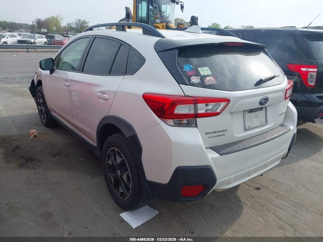 2018 SUBARU CROSSTREK JF2GTABC1JH229858 Photo 2