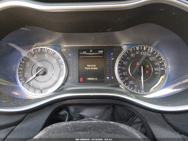 Продажа на аукционе авто 2015 Chrysler 200 Limited, vin: 1C3CCCABXFN595879, номер лота: 44662848