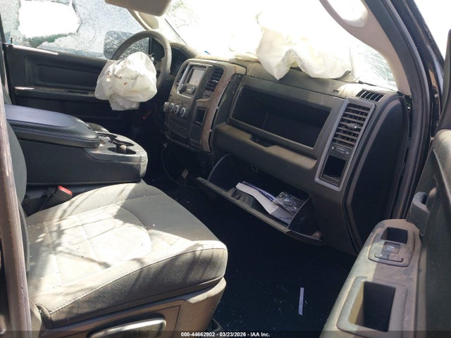 Продажа на аукционе авто 2022 Ram 1500 Classic Tradesman  4x2 5'7 Box, vin: 3C6RR6KGXNG310385, номер лота: 44662902