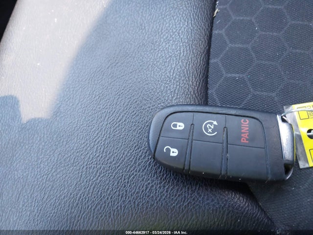 Продаж на аукціоні авто 2019 Jeep Compass Latitude 4x4, vin: 3C4NJDBB1KT734404, номер лоту: 44662917