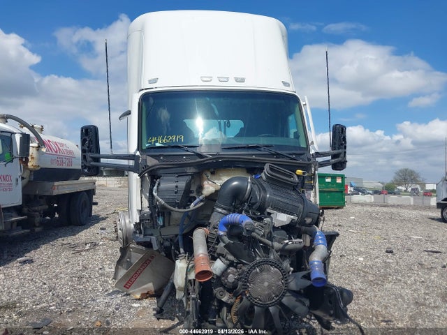 44662919 :رقم المزاد ، 1XKYAK8X4PJ162039 vin ، 2023 Kenworth T680 مزاد بيع