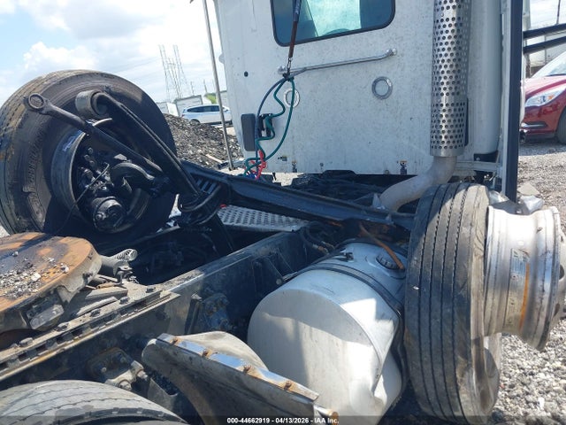 44662919 :رقم المزاد ، 1XKYAK8X4PJ162039 vin ، 2023 Kenworth T680 مزاد بيع