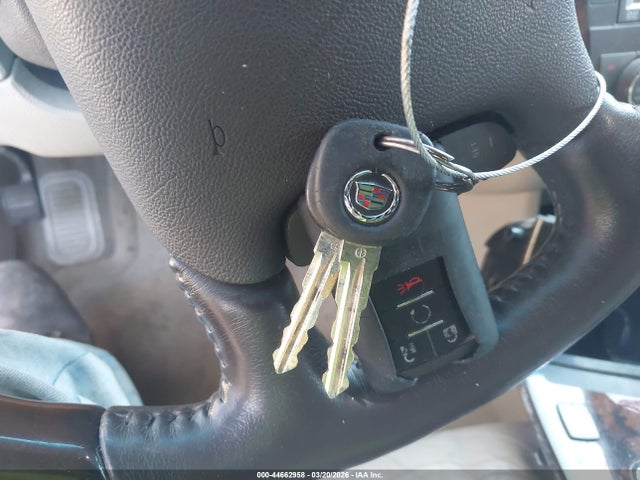 2011 CADILLAC DTS 1G6KH5E69BU134161 Photo 10