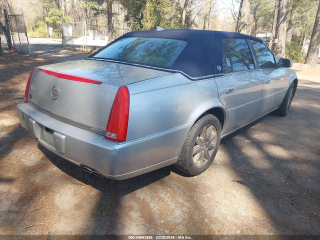 2011 CADILLAC DTS 1G6KH5E69BU134161 Photo 3