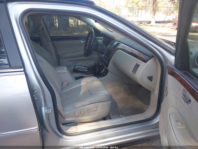 2011 CADILLAC DTS 1G6KH5E69BU134161 Photo 4