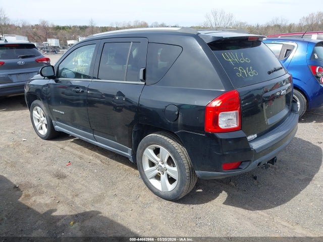 2013 JEEP COMPASS 1C4NJCBB3DD235140 Photo 2
