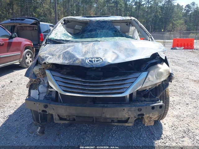Toyota Sienna Xle 8 Passenger 2015 5TDYK3DC4FS577624 Image 6