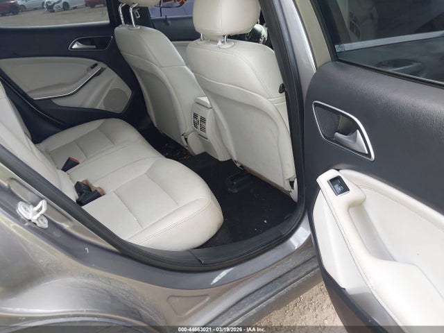 2015 MERCEDES-BENZ GLA 250 WDCTG4GB3FJ150575 Photo 7