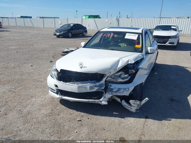 44663058 :رقم المزاد ، WDDGF8ABXDA830776 vin ، 2013 Mercedes-benz C 300 Luxury 4matic مزاد بيع