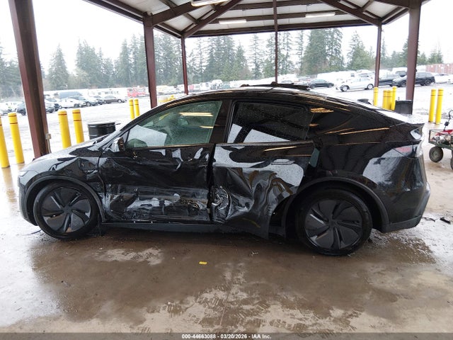 7SAYGDED5TF549588 Tesla Model Y Premium Rear-wheel Drive/standard Rear-wheel Drive
