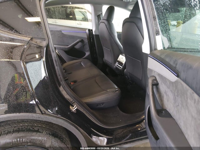 7SAYGDED5TF549588 Tesla Model Y Premium Rear-wheel Drive/standard Rear-wheel Drive