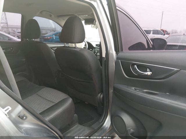 44663146 :رقم المزاد ، KNMAT2MT0HP540575 vin ، 2017 Nissan Rogue S مزاد بيع