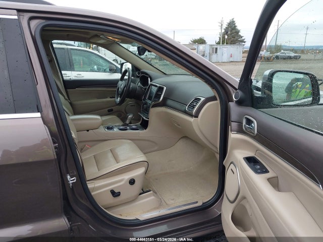 44663151 :رقم المزاد ، 1C4RJFCG3HC790324 vin ، 2017 Jeep Grand Cherokee Overland 4x4 مزاد بيع