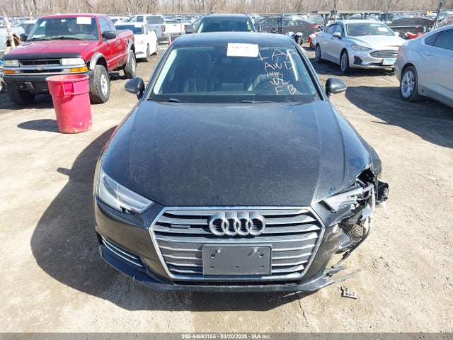 Продажа на аукционе авто 2017 Audi A4 2.0t Premium, vin: WAUANAF48HN066331, номер лота: 44663155