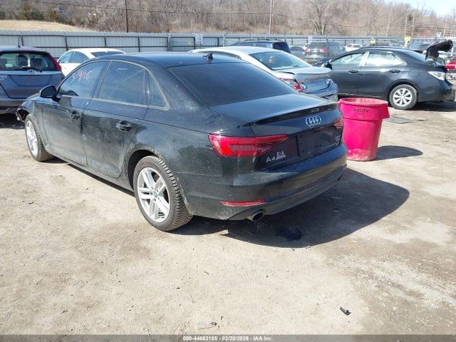 Продажа на аукционе авто 2017 Audi A4 2.0t Premium, vin: WAUANAF48HN066331, номер лота: 44663155