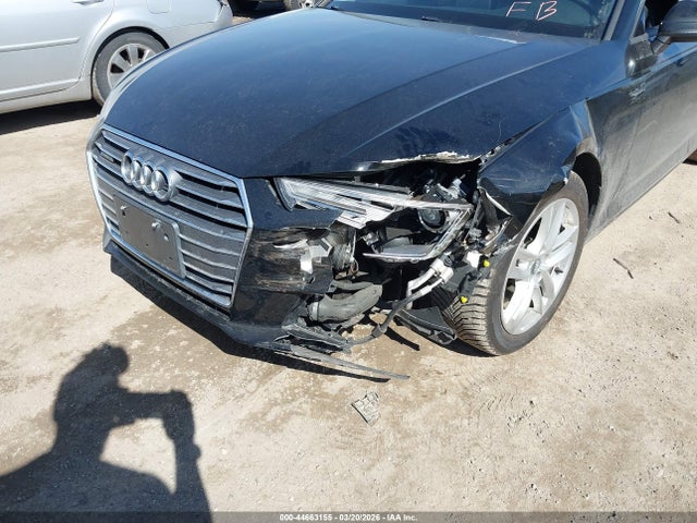 Продажа на аукционе авто 2017 Audi A4 2.0t Premium, vin: WAUANAF48HN066331, номер лота: 44663155