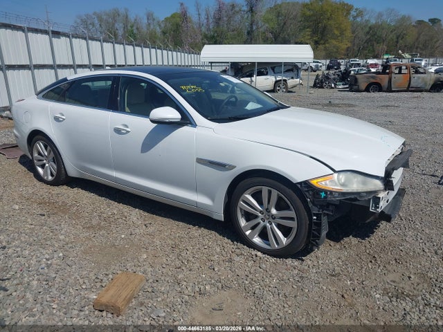 2013 JAGUAR XJ SAJWA2GB3DLV52852