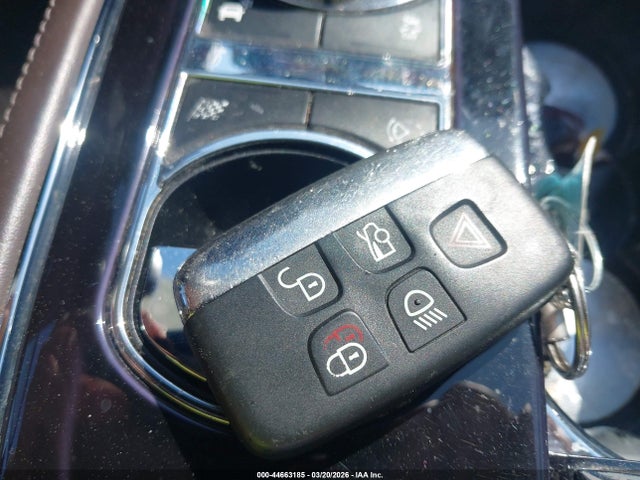 2013 JAGUAR XJ SAJWA2GB3DLV52852 Photo 10