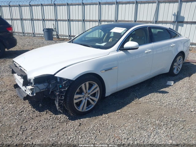 2013 JAGUAR XJ SAJWA2GB3DLV52852 Photo 1