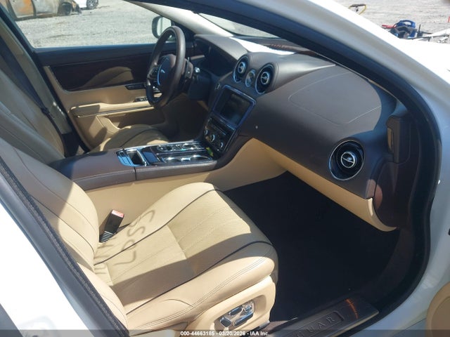2013 JAGUAR XJ SAJWA2GB3DLV52852 Photo 4