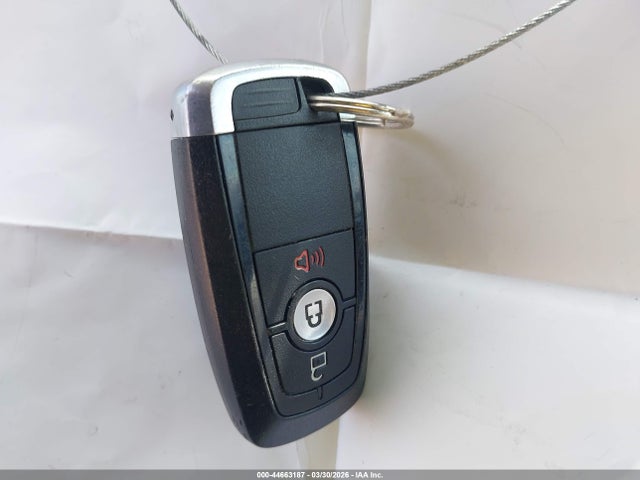 2020 Ford Escape Se მანქანა იყიდება აუქციონზე, vin: 1FMCU0G66LUA68551, აუქციონის ნომერი: 44663187