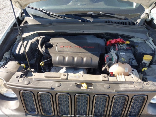 2018 JEEP RENEGADE ZACCJBBB6JPH04591 Photo 9