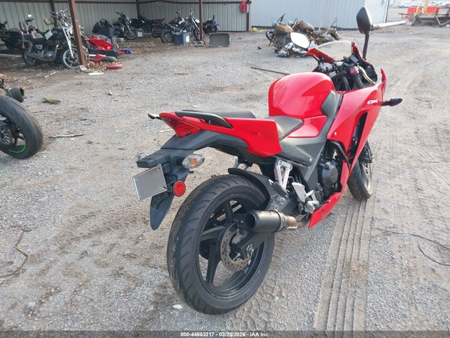 Honda Cbr300 R 2015 MLHNC5101F5100139 Image 4