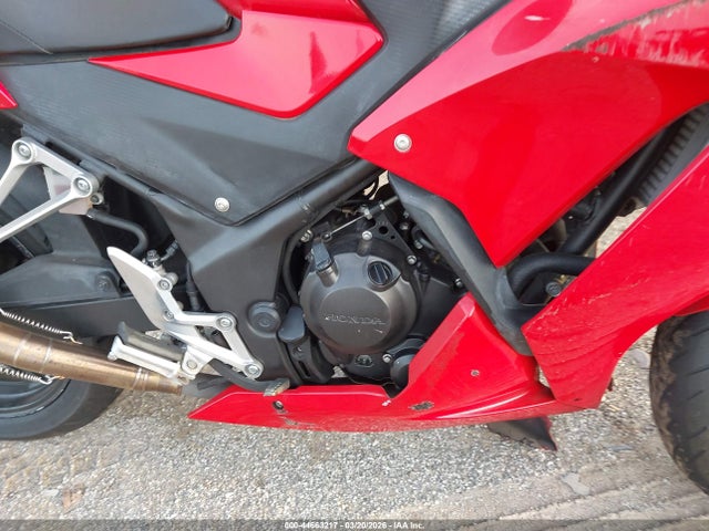 Honda Cbr300 R 2015 MLHNC5101F5100139 Image 8