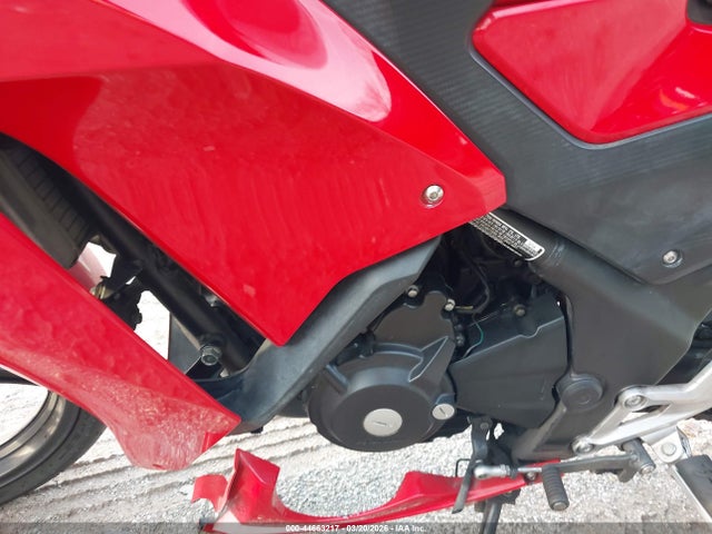 Honda Cbr300 R 2015 MLHNC5101F5100139 Image 9