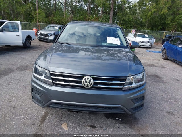2020 Volkswagen Tiguan 2.0t S მანქანა იყიდება აუქციონზე, vin: 3VV1B7AX8LM074711, აუქციონის ნომერი: 44663269