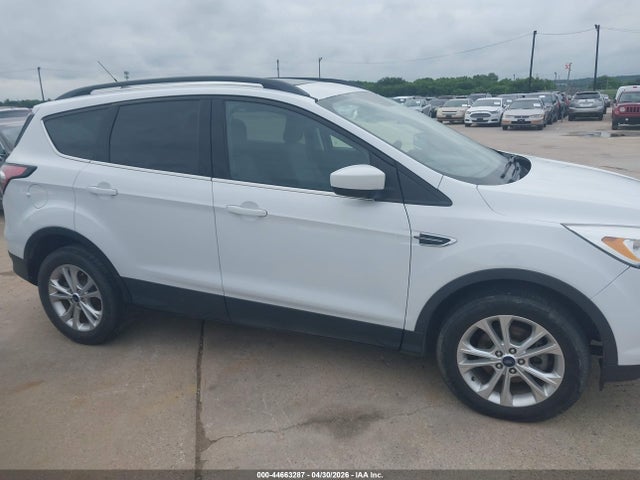 1FMCU0GD7JUA73849 Ford ESCAPE SE