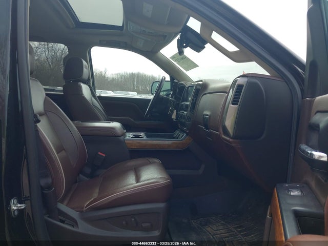 Продажа на аукционе авто 2017 Chevrolet Silverado 1500 High Country, vin: 3GCUKTECXHG511559, номер лота: 44663333