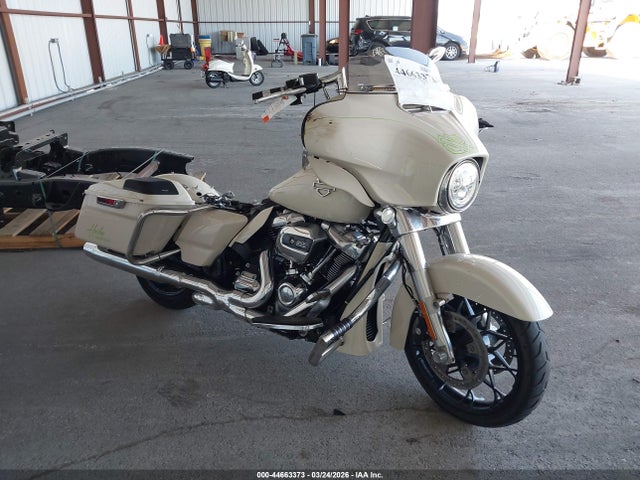 2021 HARLEY-DAVIDSON FLHX 1HD1KBC1XMB641549