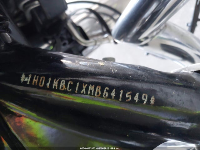 2021 HARLEY-DAVIDSON FLHX 1HD1KBC1XMB641549 Photo 9