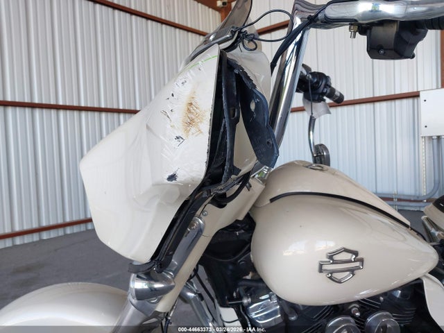 1HD1KBC1XMB641549 Harley-Davidson FLHX